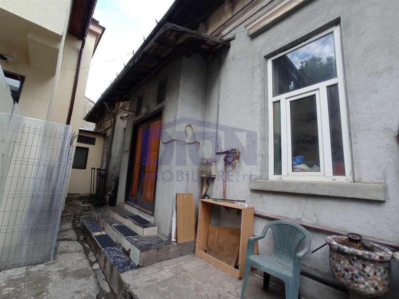 CASA CU POTENTIAL PARCUL CAROL