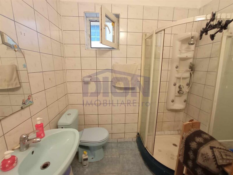 CASA CU POTENTIAL PARCUL CAROL